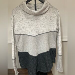 Maurices Gray Black White Colorblock Knit Cowl Neck Pullover Sweater Women's XS